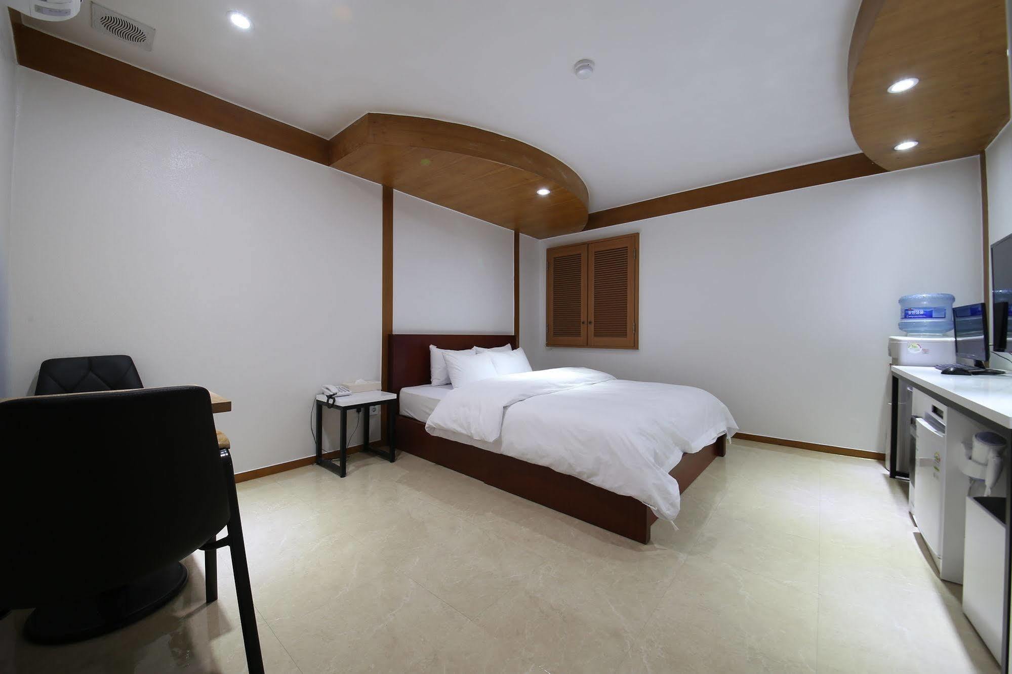 Abata Business Hotel Goyang Exterior foto