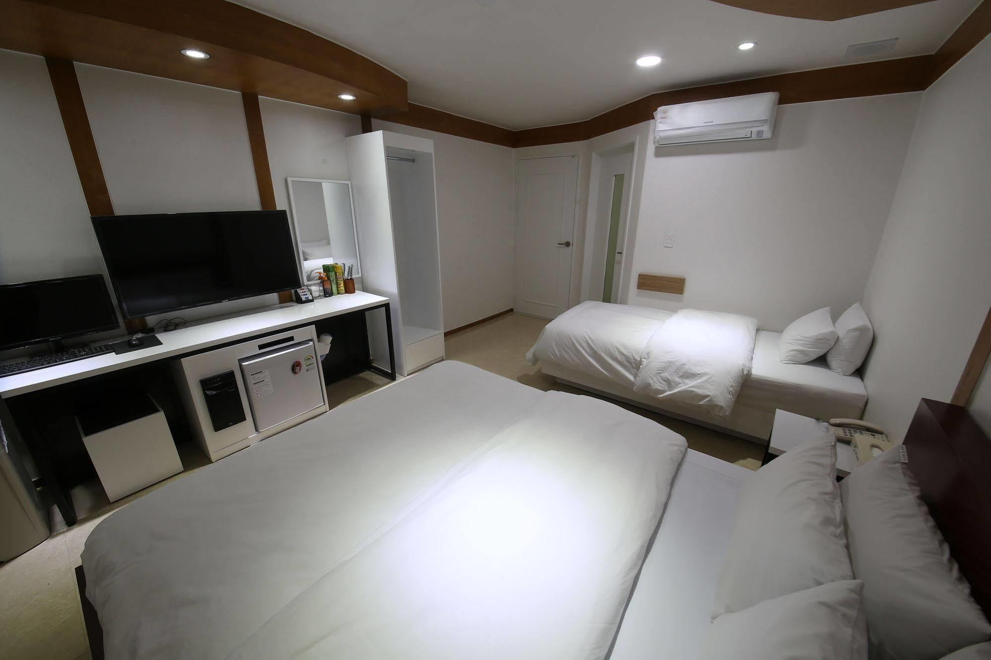 Abata Business Hotel Goyang Exterior foto
